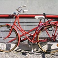 altes rotes Fahrrad